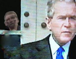 Буш и инопланетяне. Уникальные кадры!