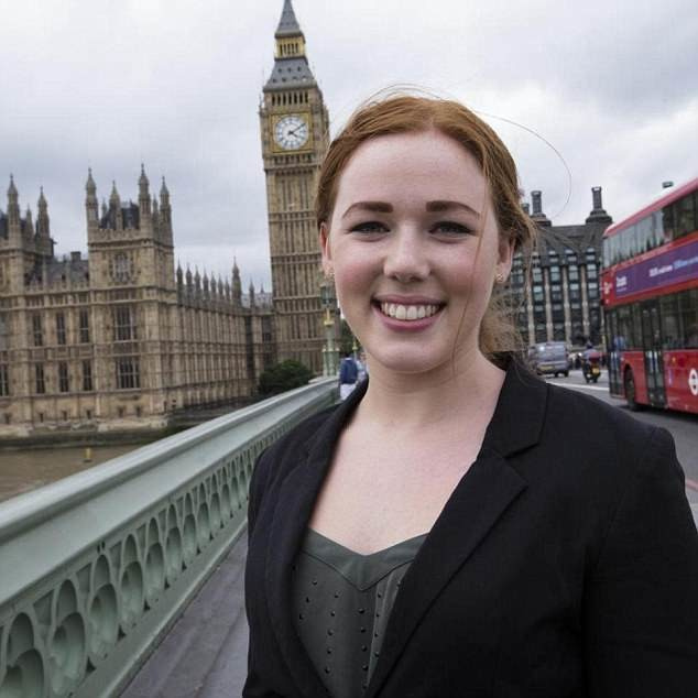 20-летняя помощница британского министра оказалась элитной проституткой