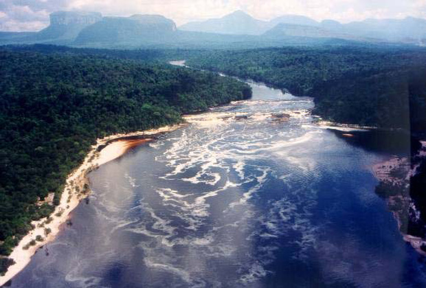 Подборка самых опасных и таинственных рек мира