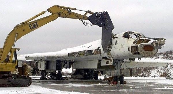 Ту-160: ракетоносец, который Украина распилила