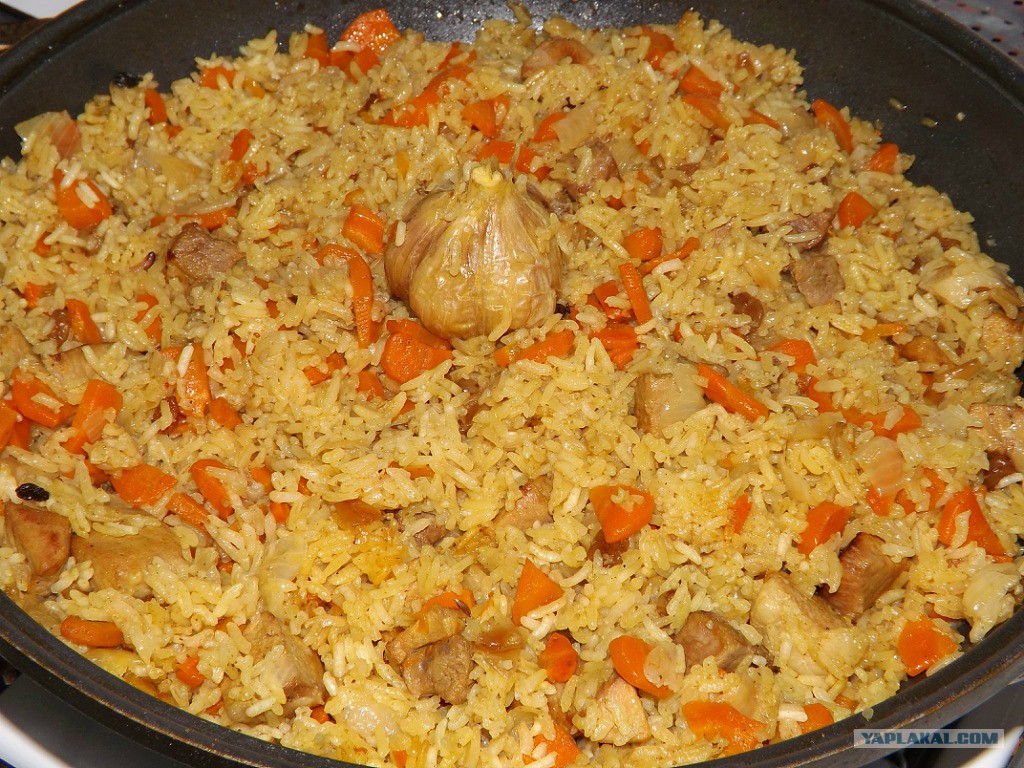 Рассыпчатый плов из курицы в казане Рассыпчатый плов из курицы в казане