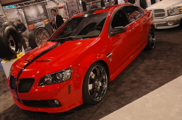 50 Cent's Pontiac G8 на автосалоне в Лас-Вегасе