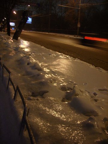 Лед на улицах Москвы