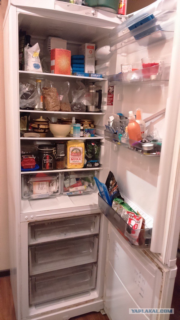 Продам холодильник Ariston RMBA1185