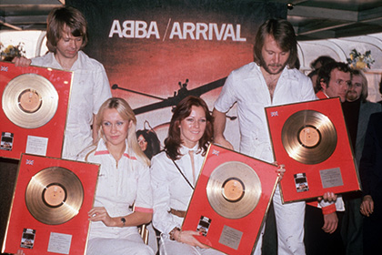 ABBA объявила о воссоединении