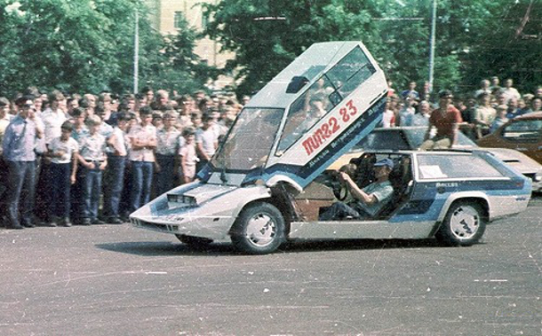 Советский самодельный автомобиль «Юна» нашли в Москве: он до сих пор ездит!