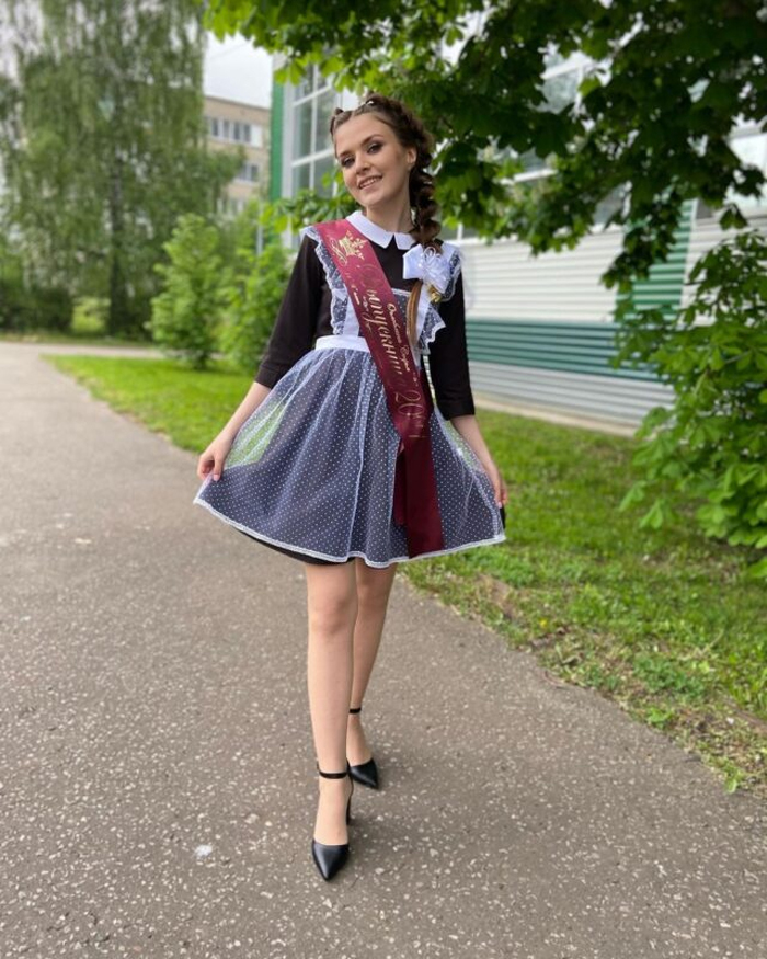 Девочки школьницы