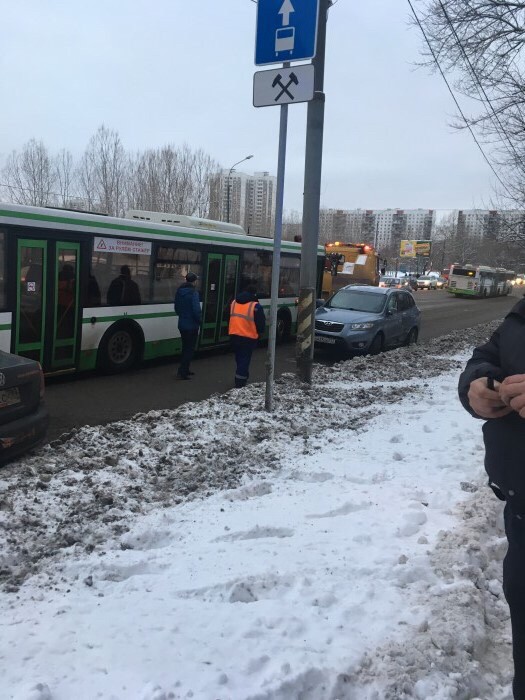 В Москве дети устроили массовую аварию на каршеринге