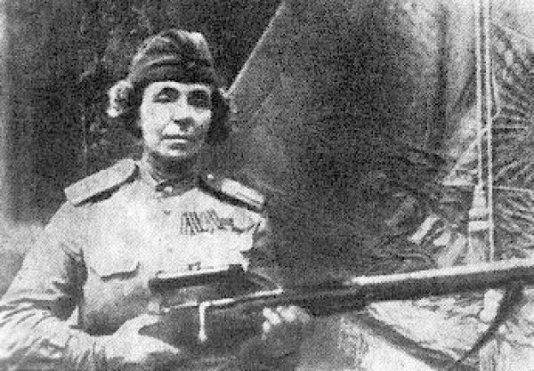 Нина Павловна Петрова: одна из самых незаурядных и опасных снайперш в мире.