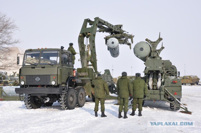 Зенитная ракетная система С-300В4 в Крыму