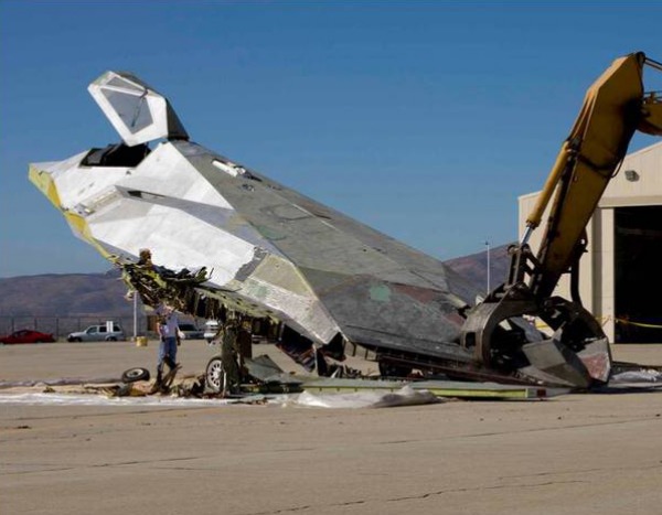Жуткий конец американского стервятника F-117