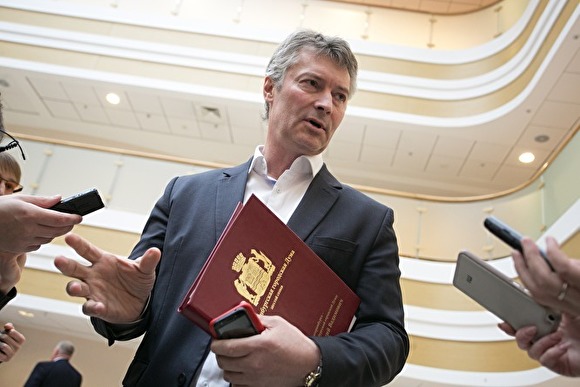 Мэр Екатеринбурга Ройзман заявил, что уходит в отставку