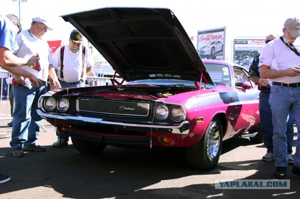 Юбилейный автомобильный аукцион Barrett-Jackson