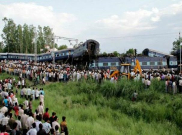 25 самых ужасных железнодорожных катастроф