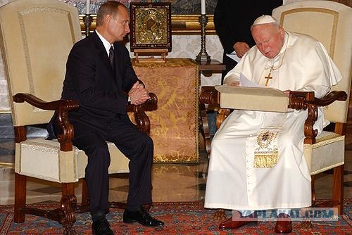 Папа римский Бенедикт XVI отрекся от престола