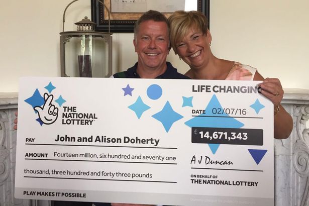 Выигравший в Национальную лотерею £ 14 млн. водопроводчик через 2 дня вышел на работу