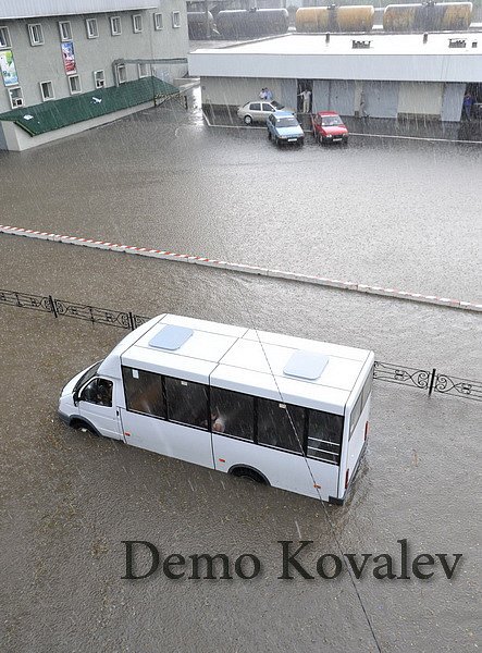 Ураган и потоп в Луганске