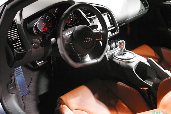 Audi R8 - наконец-то "на арене"!