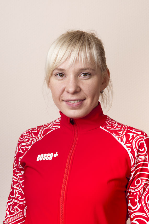 Хозяйкой Mercedes, закрывшей въезд для скорой в Мичуринском, оказалась призёр Олимпиады Юлия Скокова