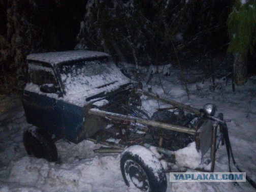 Посмотрите, на чем двое пьяных парней поехали на новогоднюю дискотеку в Минской области