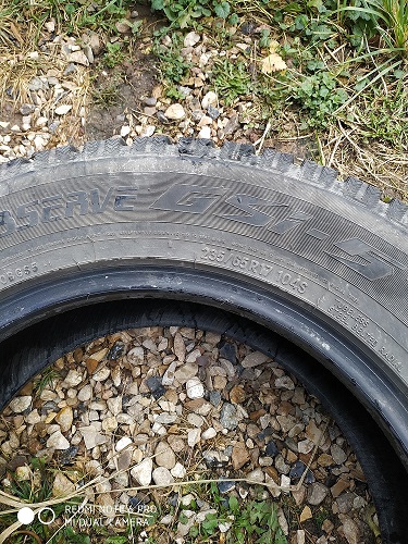 Продам зимнюю резину TOYO 235/65 R 17