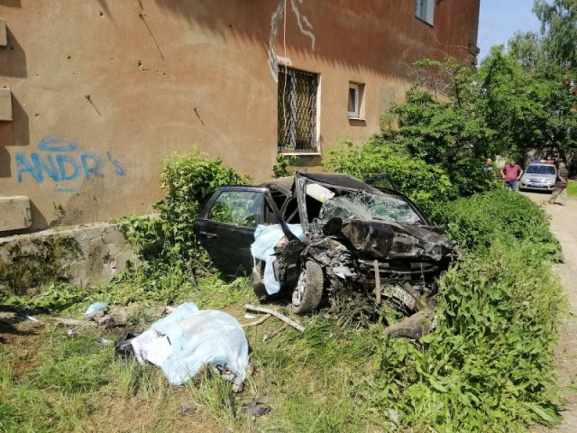 В Бийске пьяный водитель устроил массовое ДТП и получил за это удар в лицо