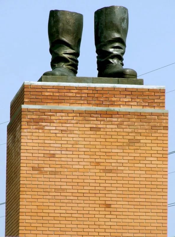 Худсовет Новосибирска согласовал установку памятника Сталину у обкома КПРФ