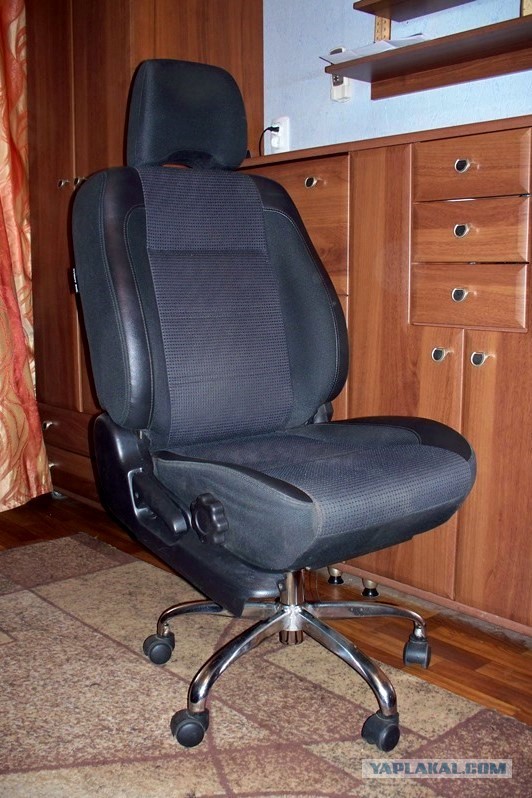 Офисное кресло из автомобильного