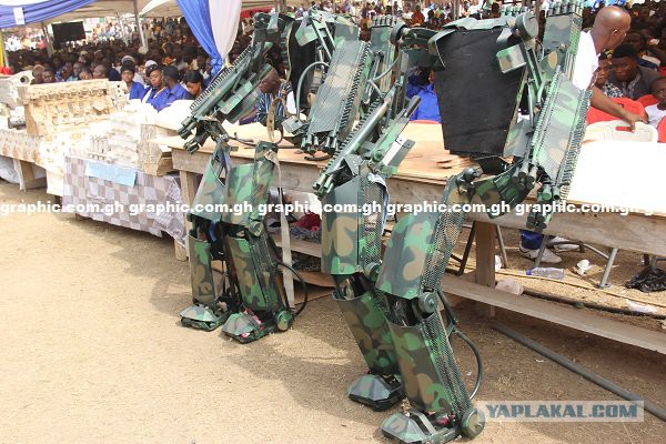 Процесс производства и огневых испытаний первого боевого экзоскелета национальной разработки в Гане