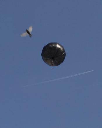 Воздушный шар-монгольфьер на солнечной тяге