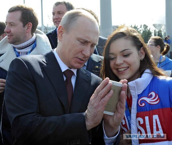 Почему Путин пользуется стационарным телефоном?