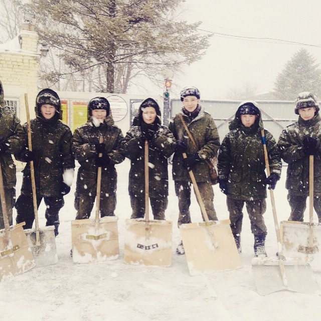 Служба солдат-срочников на фото в Instagram