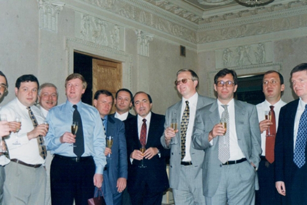 Чем занимались российские бизнесмены в 1990-х