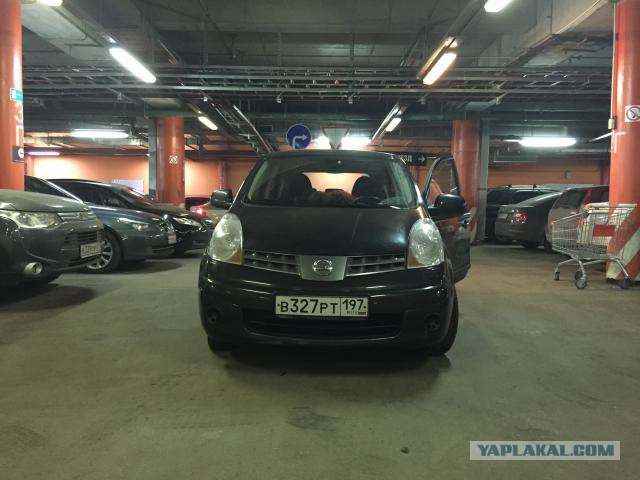 Продаю машину Nissan Note 310000. Москва.