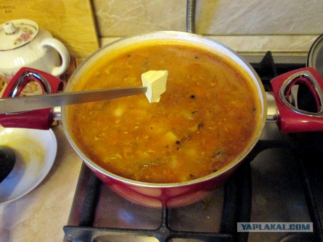 Суп с килькой в томатном соусе.