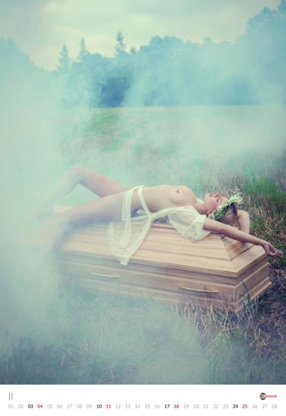 Календарь от польских гробовщиков на 2018 год