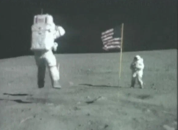 Американцы были на Луне?! Ложь НАСА в фотографиях