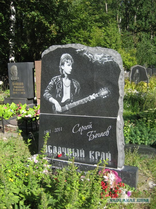 Мертвый город: как выглядят могилы знаменитых музыкантов