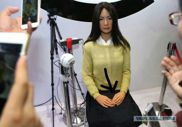 В Китае представили женщину-андроида Geminoid F