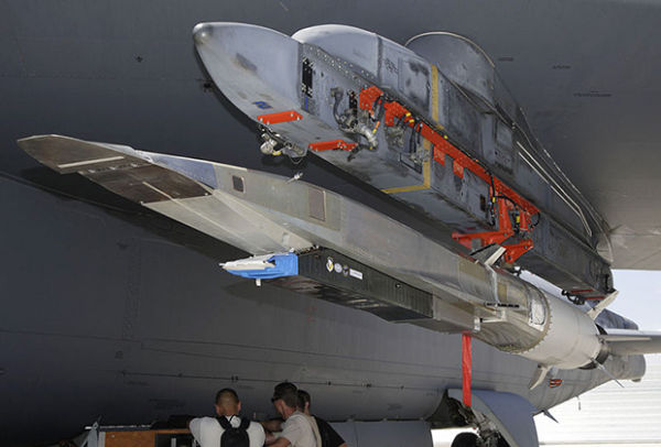 Американские СМИ: России не построить новый авианосец