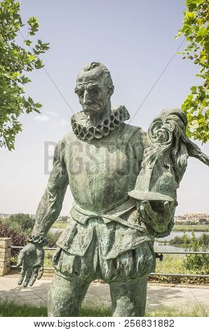 Прогулка по родине "Сальвадорских бродячих муравьёв"