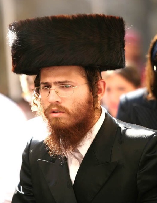 Почему евреи так одеваются