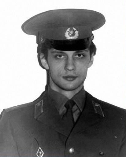 Армейские фото знаменитостей