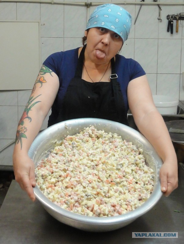 Приготовить салат по рецепту Люсьена Оливье обошлось в 20 тысяч рублей