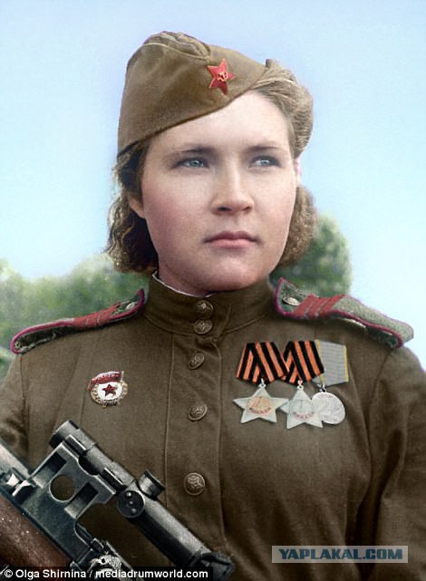DM: чёрно-белые портреты советских героинь обрели новую жизнь в цвете