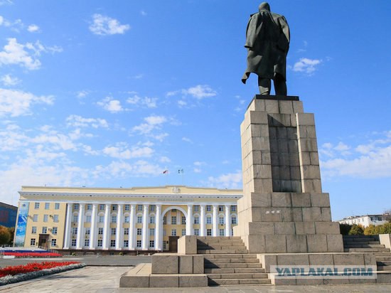 В Ульяновске переименовали площадь Ленина. В Соборную. А жителей спросили?