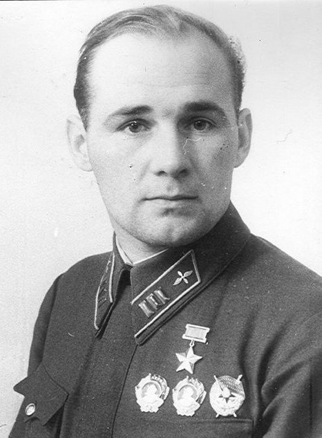 Николай Власов: что стало с Героем Советского Союза в немецком плену