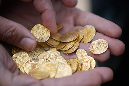Француз нашел в своем доме 100 кг золота