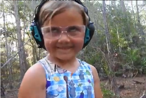 7 летняя девочка стреляет по-македонски