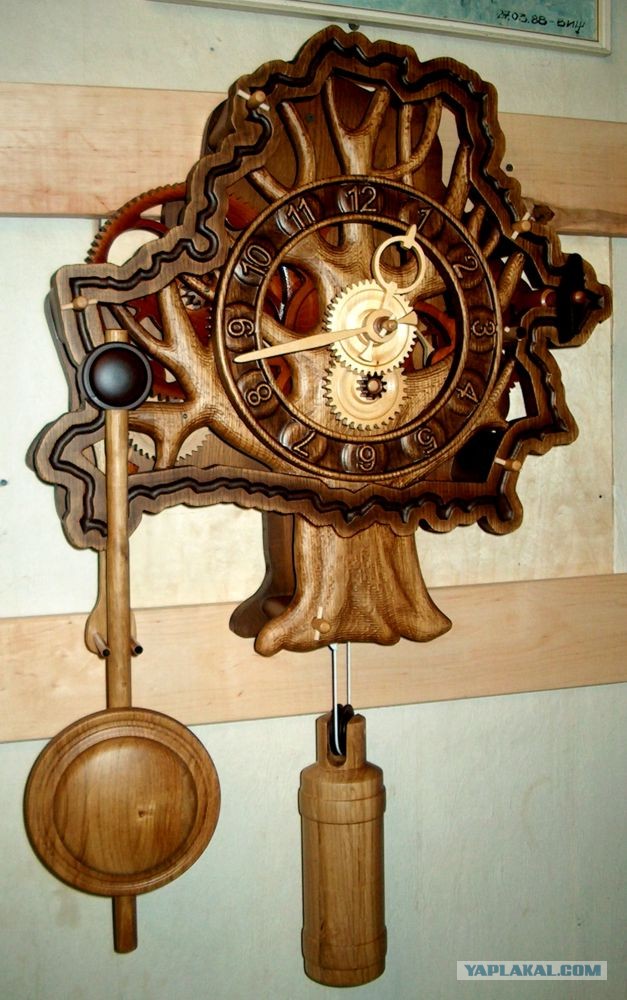 Механические деревянные часы